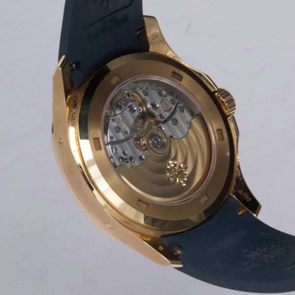 Patek Philippe Aquanaut 5261R-001